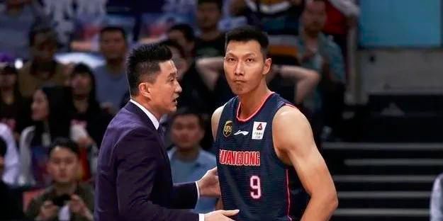 丝袜阿姨